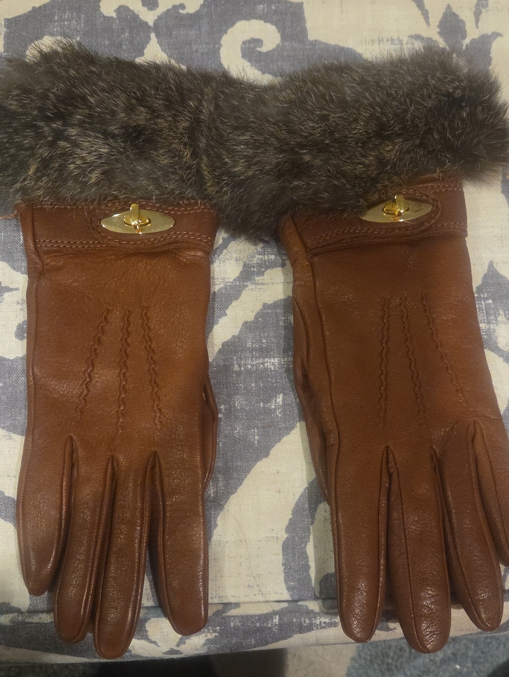 Women's Brown Leather Gloves with Gray Faux-Fur Cuff & Cashmere Lining